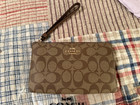 Coach Signature Brown Corner Zip Wristlet Wallet Signature Nwt