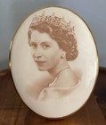 Vintage Queen Elizabeth Ii 1953 Coronation Bone China Portrait Plaque Cameo