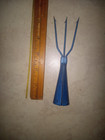 Vintage 3 Prong Spear Head  Blue Steel 5  in 