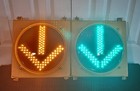 Authentic Lfe Automatic Signal - Yellow And Green Traffic Arrows