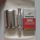 Gillette Super Stainless Steel Safety Razor Set With Gold Case