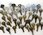 Vtg   Antique Key Lot Bulk 41 Old Brass   Metal Skeleton Padlock Locksmith Keys