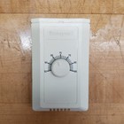 Honeywell T7770b1004 Temperature Controller - Used