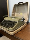 1957 Vintage Olympia Deluxe Sm3 Portable Manual Typewriter   Case-serial  931260