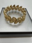 Gold Tone Leaf Design Stretch Bracelet