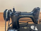 Vtg Singer Featherweight Sewing Machine With Case And Implements