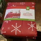 Decor Oblong Easy Care Tablecloth Red With White Snow Flakes Christmas Festive