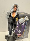 Bowen Designs Black Cat Retro Version Marvel Statue Numbered 310 600