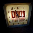 Vintage Dads Root Beer Light Up Electric Wall Clock  16  X 16   Works