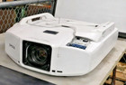 Epson Powerlite Pro Z9800w 8300 Lumen 3lcd Wxga Projector W  Lens