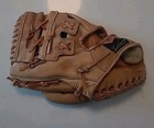 Vintage Town   Country Sports Master J-100 The Pro Baseball Glove 11   b1-d12 