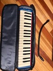 Suzuki M-37c Plus 37-note Melodion - Red blue