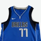 Dallas Mavericks Jersey Doncic  77 Mens 40 Small Swingman Royal Blue Nike