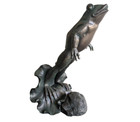 Jumping Spitting Frog Pond Statue Fountain Green Lily Pad Working Expo Inc