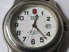 Vintage Men s Swiss Army Watch Military W date New Battery Good Time 330m  3888