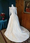 Stunning Alfred Angelo Wedding Dress Size 12 Outside Fabric 100  Satin 