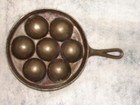 Antique Primitive  Large Cast Iron Egg Or Bread Pan With Handle Marked 32d Hs