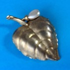 Vintage Avon 1970s Gold Leaf Perfume Brooch Pin Pill Box Locket Gold With Pearl