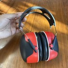3m Pro-grade Noise-reducing Earmuff  Nrr 30 Db  Lightweight And Adjustable
