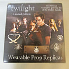 Neca The Twilight Saga Cullen Family Replica Prop Jewelry Set Ltd Edition Rare