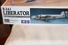 1 72 Scale Hasegawa  B-24j Liberator Airplane Model Kit  01559 Bn Open Box