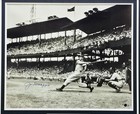 Joe Dimaggio Signed Framed 20x24 Photo New York Yankees Beckett Bas Qr
