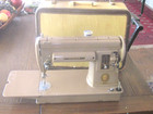 Vintage Singer 301a Sewing Machine Short Bed W  Case    tested Working  