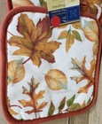 Set Of 2 Same Printed Kitchen Potholders  7 x7   Fall Leaves  Red Brown Back  Gr