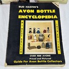 Vtg Avon 6 Avon 5 Bud Hastin   s Avon Bottle Collecting Books   Guides Lot Of 3