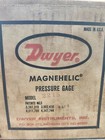 New In Box Dwyer Magnehelic Pressure Gauge 0 To 15 Psi  2215