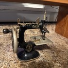 1920s Antique Singer Childs Sewing Machine Model 20 Black Cast Iron Toy  