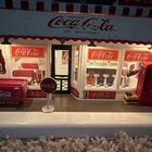 1999 Danbury Mint Coca Cola Soda Fountain Diner Diorama Light Up Clock Vintage