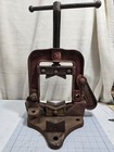 Good Vintage Ridgid 1 8 - 5 Inch Bench Yoke Pipe Vise Pipe Holding Clamp Usa