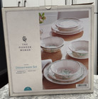 The Pioneer Woman Agatha Green Flower 12-piece Stoneware Dinnerware Set