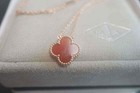 Vcarpeis vlntage alhambra pendant Necklace 18kyellow Gold Carnelian