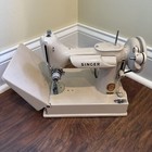       working      singer Featherweight 221j Sewing Machine  Vintage  Tan  Es658