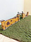  retired  King   Country Set   Sp023 European Destroyed Gate   Wall Sections