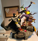 Sideshow   Iron Studios Batman Vs  The Joker Diorama Statue  1 6th Scale Beauty 