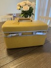 Vintage Samsonite Royal Traveller Medalist Yellow Makeup Train Case