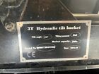 3 Ton Mini Excavator 32   Hydraulic Tilting Smooth Bucket   Brand New