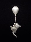  jj  Jonette Jewelry Silver Pewter  cat Holding Balloon    Flying Away Tack Pin
