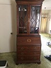 Bassett Wooden 2 Piece Secretariat And Lighted Hutch Late 1980   s