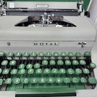 Vintage Royal Quiet Deluxe 1950 s Portable Typewriter Gray W Green Keys In Case