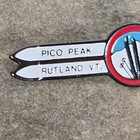 Pico Peak Rutland Vintage Resort Ski Skiis Travel Souvenir Lapel Hat Pin Vermont