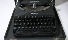 Antique Remington Portable Remette Manual Typewriter In Original Case