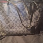 Coach Signature Tote Bag Snap Closure  Silver Hardware  Inner Pockets