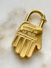 Hermes Key Ring  Cadena Charm Gold  2002 Annee De La Main