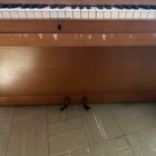 Yamaha Upright Piano Brown Wood 88 Keys 2 Pedals