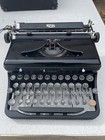 1938 Royal Speed King Model B Portable Typewriter Glossy Black  With Case