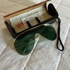 Vintage Bausch   Lomb Wings Aviator Sunglasses Gold Frame W  Green Lens   Case